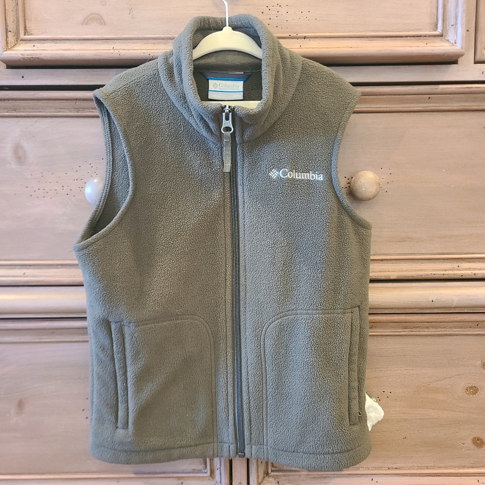 Olive Columbia fleece vest Xs kids
